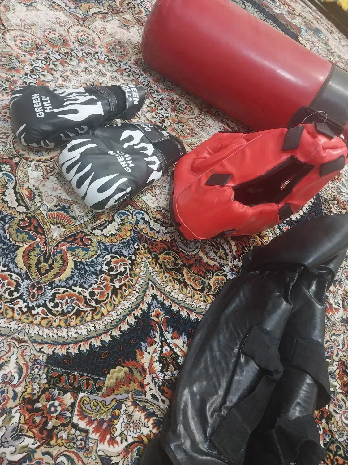 وسایل کیک بوکسینگ|تجهیزات ورزشی|فولادشهر, C4|دیوار