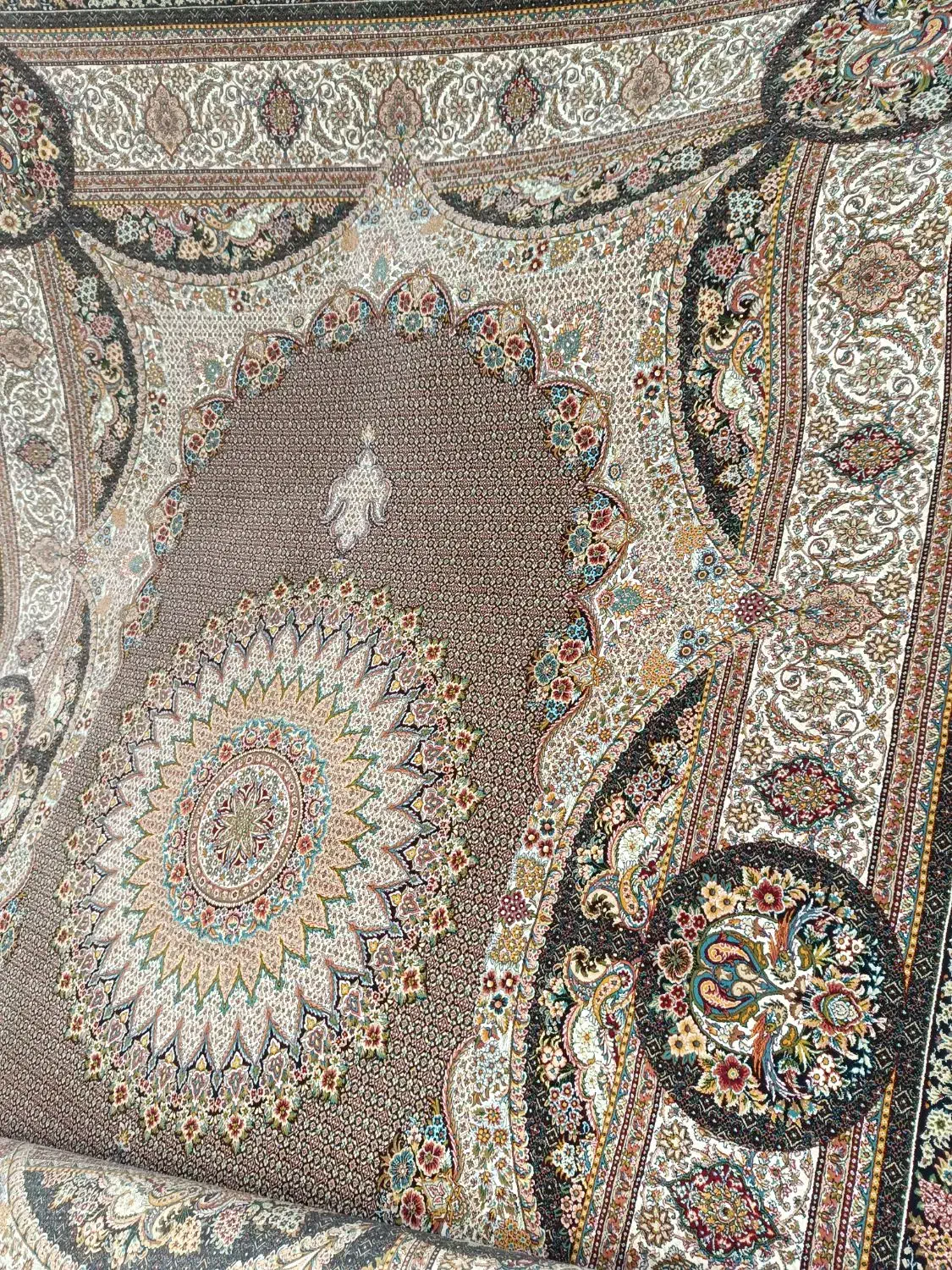 5تخته فرش ماهی 9متری 1000شانه ساوین|فرش|ارومیه, |دیوار