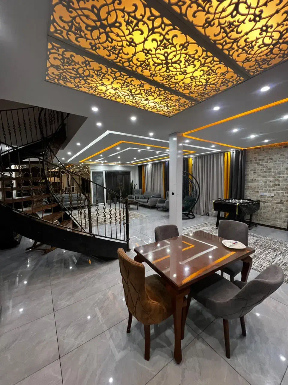 اجاره ویلا استخردار|اجارهٔ کوتاه‌مدت ویلا و باغ|تهران, آبشار تهران (دریاچه)|دیوار