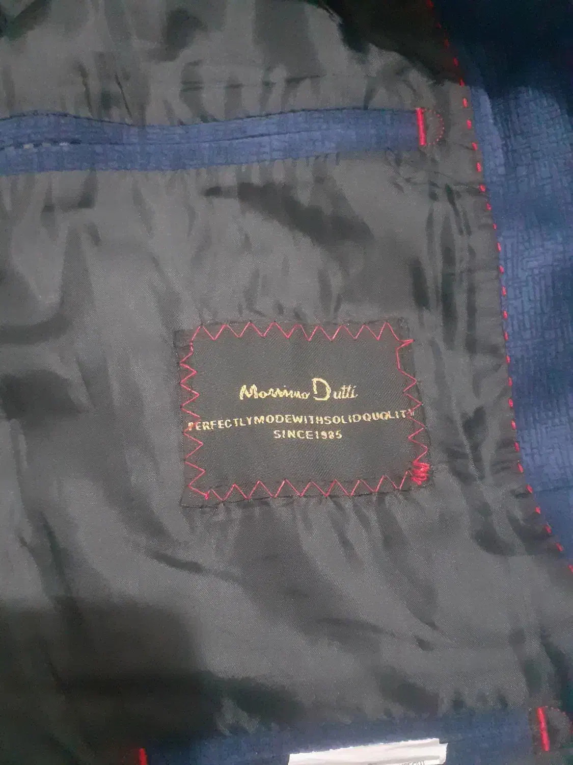 تک کت|لباس|گنبد کاووس, |دیوار