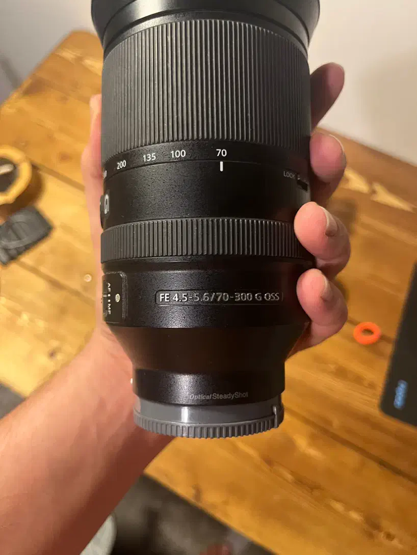 لنز سونی ۷۰-۳۰۰ لرزشگیر|دوربین عکاسی و فیلم‌برداری|کرج, فاز ۳ گوهردشت|دیوار