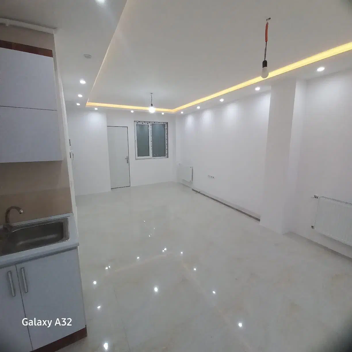 رهن واحد تجاری 55 متری/خ طالقانی|اجارهٔ دفتر کار، اتاق اداری، مطب|بندر انزلی, آذربایجان|دیوار