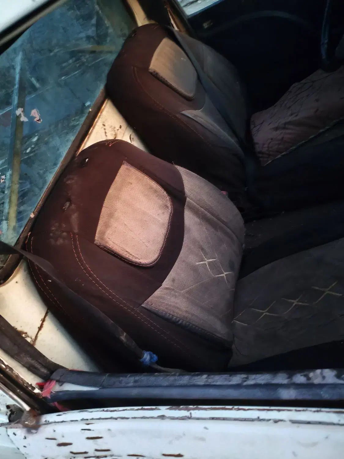 یک دستگاه پیکان وانت مدل ۹۰ دوگانه|خودرو سواری و وانت|دماوند, دماوند|دیوار