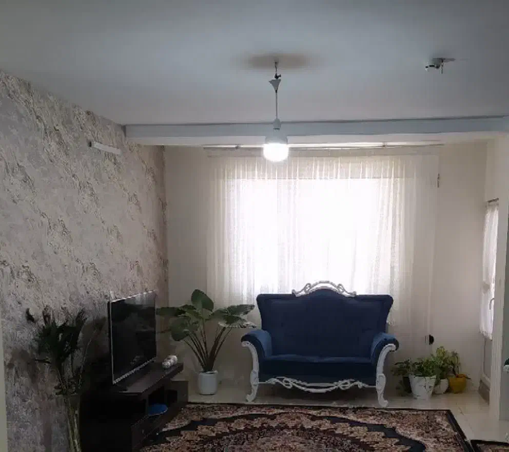 مبل کلاسیک هفت نفره|مبلمان خانگی و میز عسلی|ملایر, |دیوار