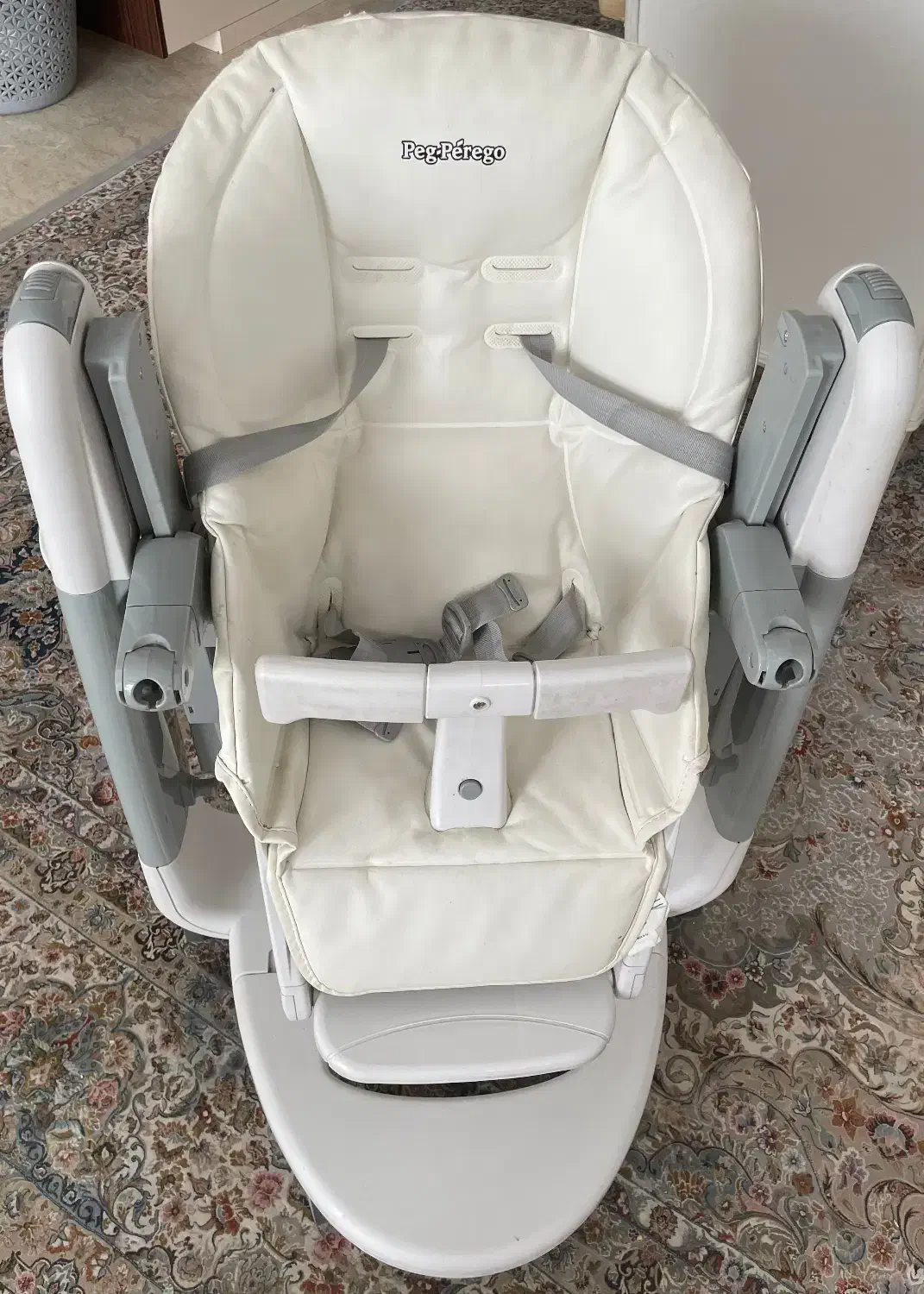 صندلی غذای کودک|تخت و صندلی بچه|تهران, آرژانتین|دیوار