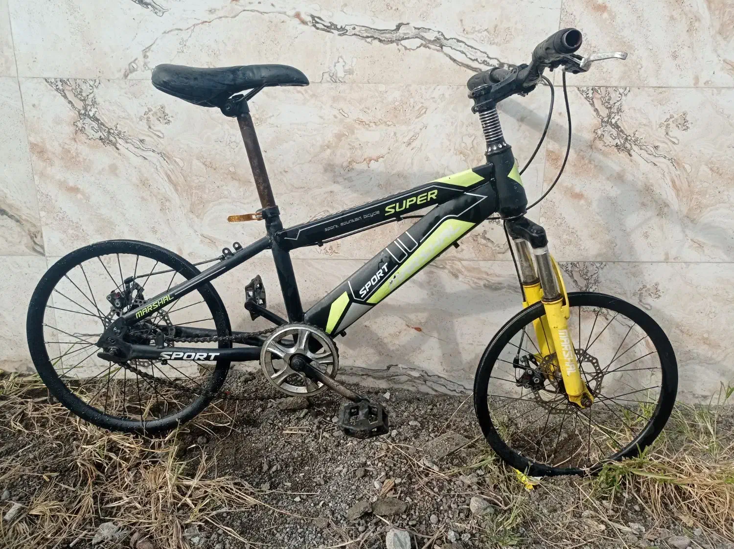 دوچرخه در حد نوع وسالم بدون لاستیک|دوچرخه، اسکیت، اسکوتر|حویق, |دیوار