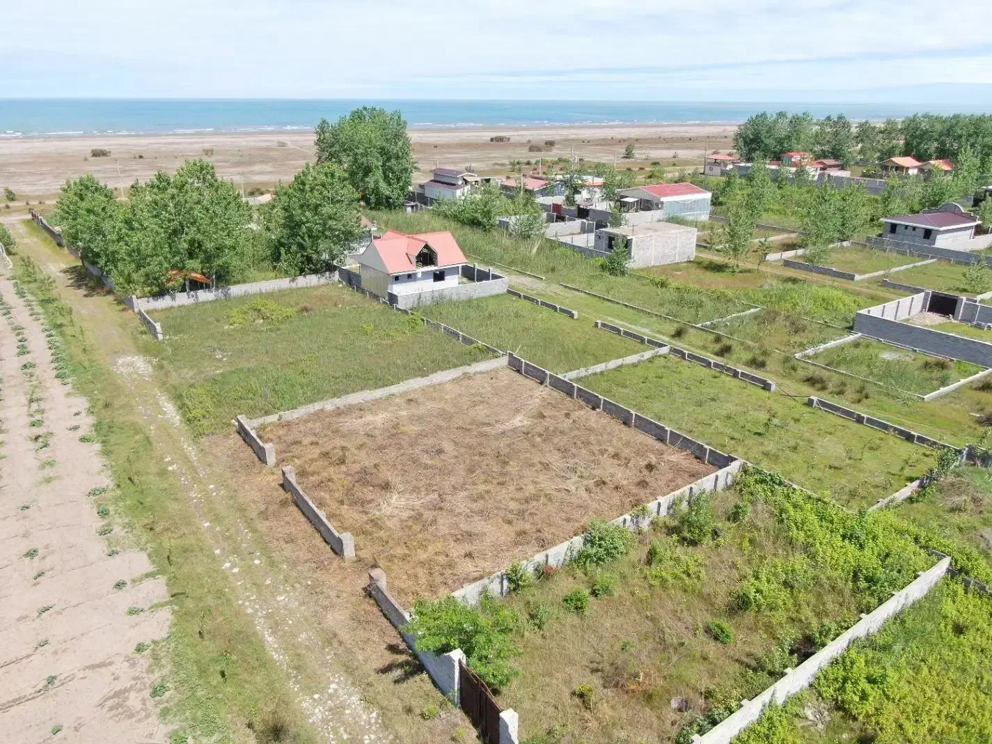 190 متری بر دوم دریا اماده ساخت|فروش زمین و ملک کلنگی|رشت, لاکان شهر|دیوار