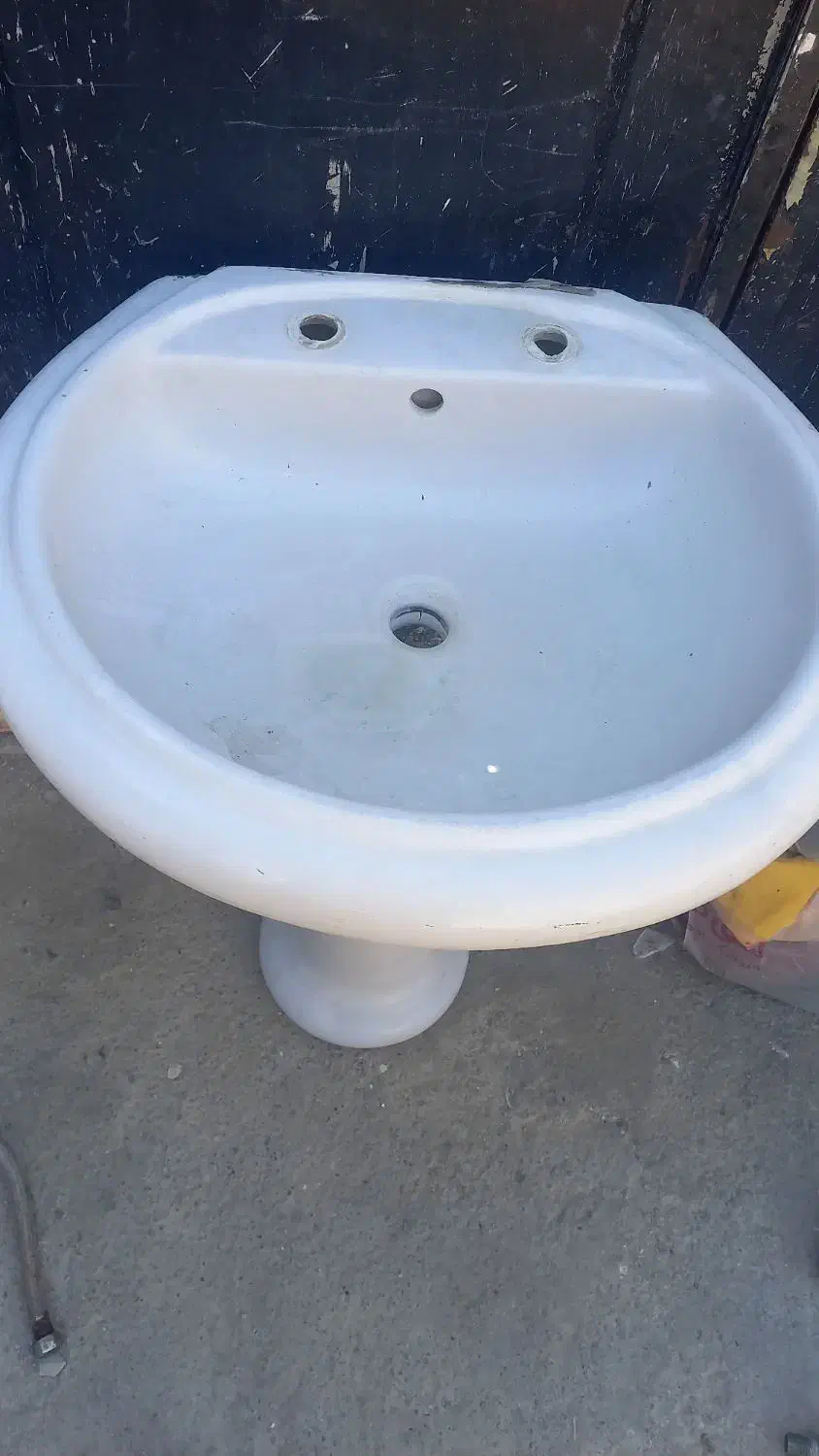 سه عدد روشویی|لوازم سرویس بهداشتی|کرج, مصباح|دیوار