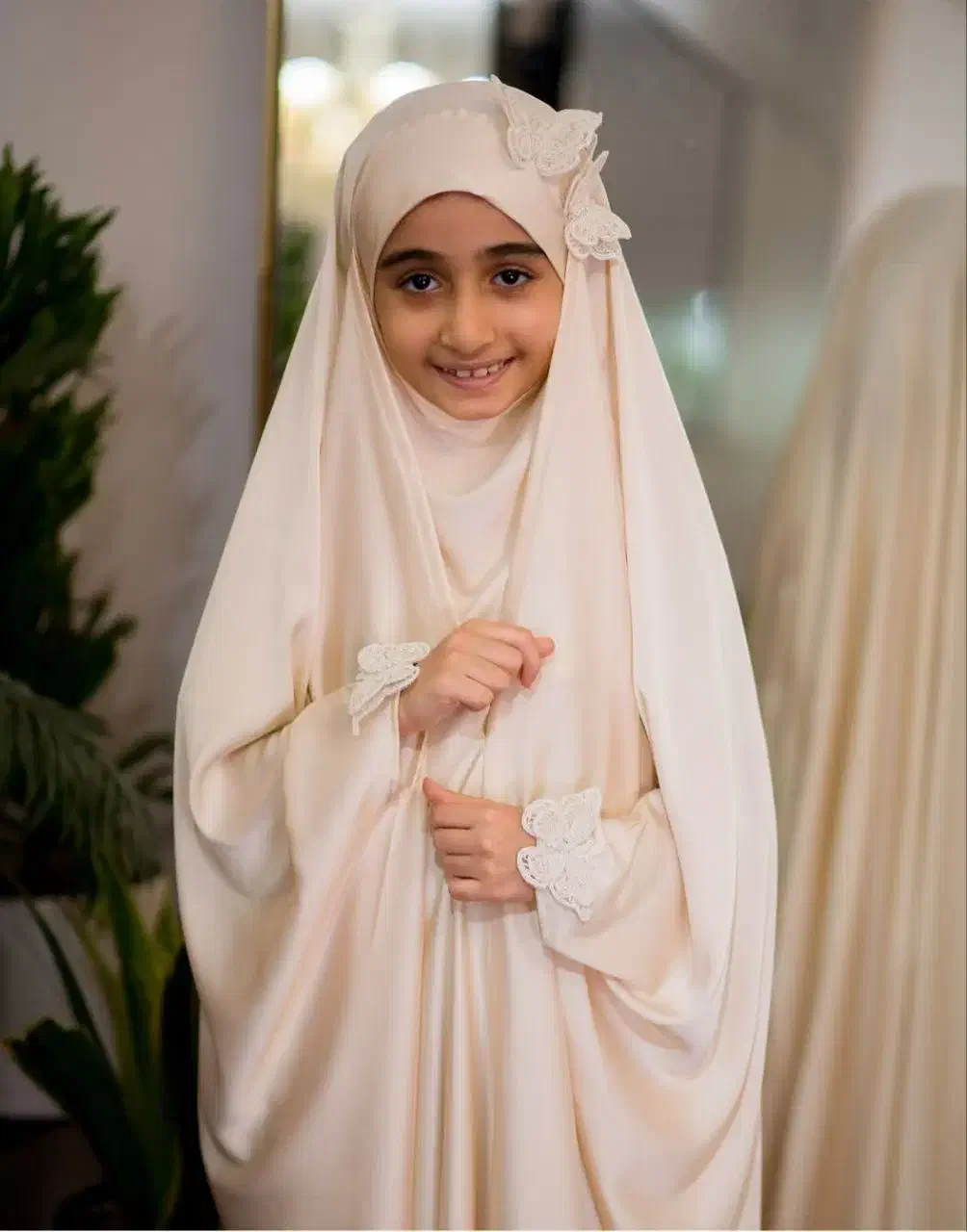 حجاب دیبا ناز|لباس|یزد, |دیوار