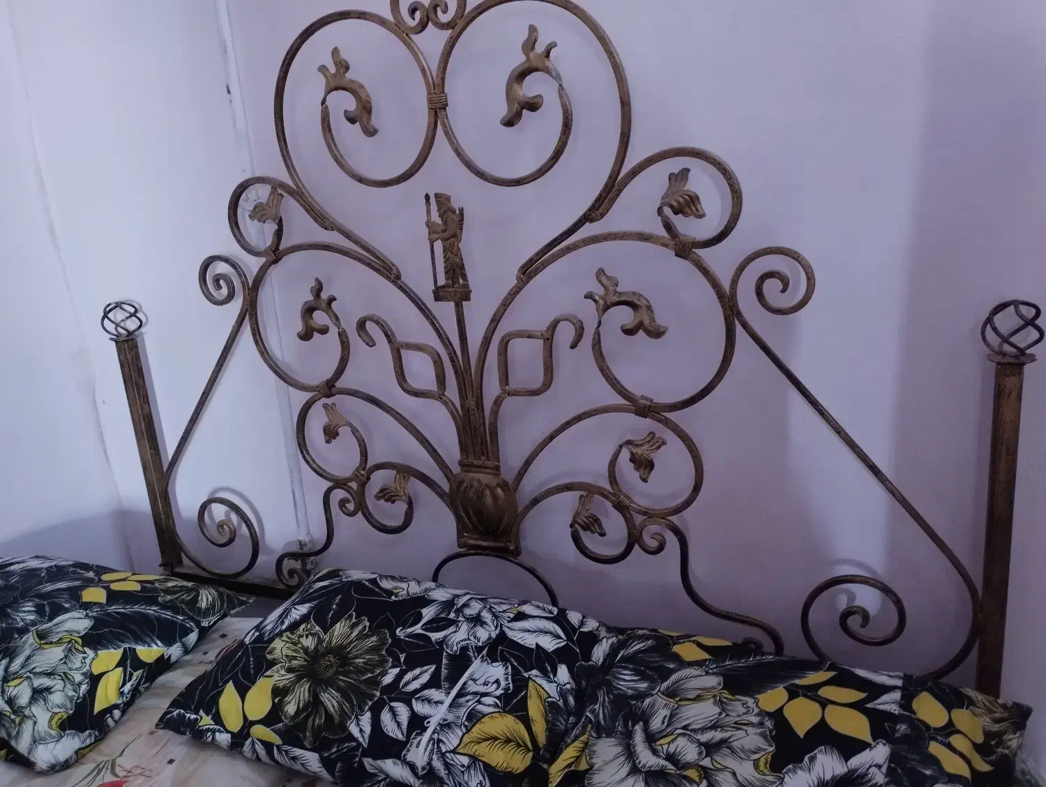 تخت دو نفره فرفوژه|تخت و سرویس خواب|شاهرود, |دیوار