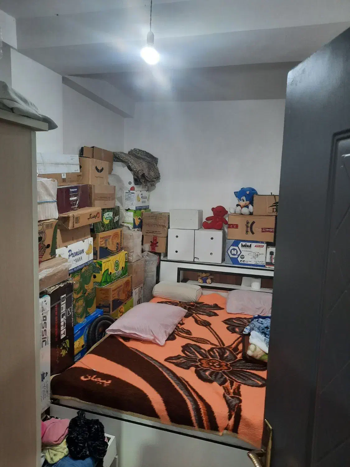 ۸۵ متر قولنامه ای طبقه سوم رو|فروش آپارتمان|بهارستان, |دیوار