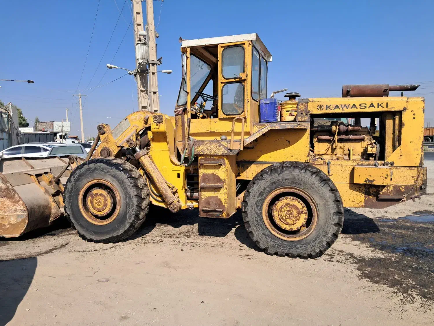 لودر کاوازاکی ۷۰ عادی|خودرو سنگین|قم, تولید دارو و یخچال|دیوار