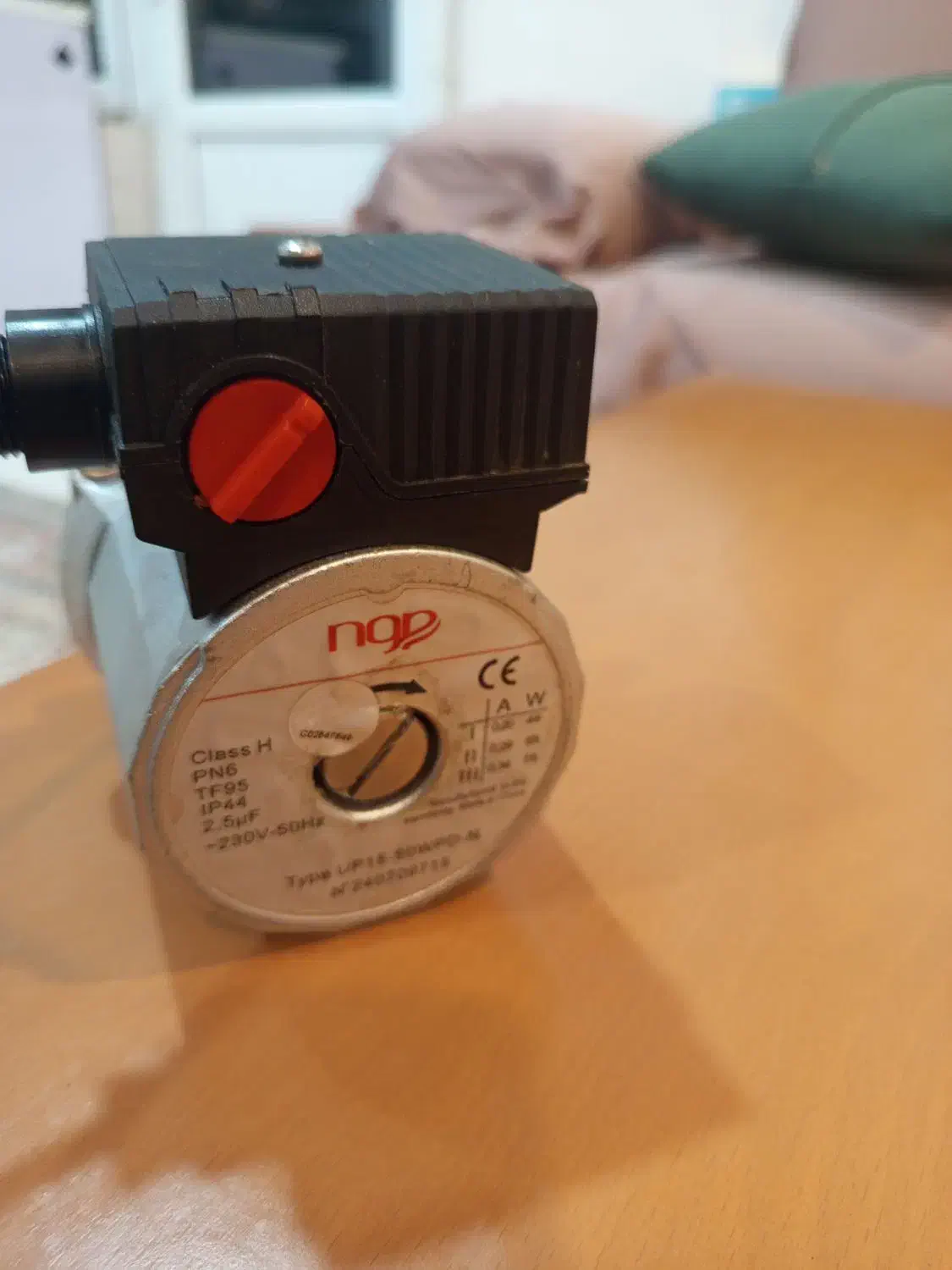 پمپ پکیج نو|آبگرمکن، پکیج، شوفاژ|دهگلان, |دیوار