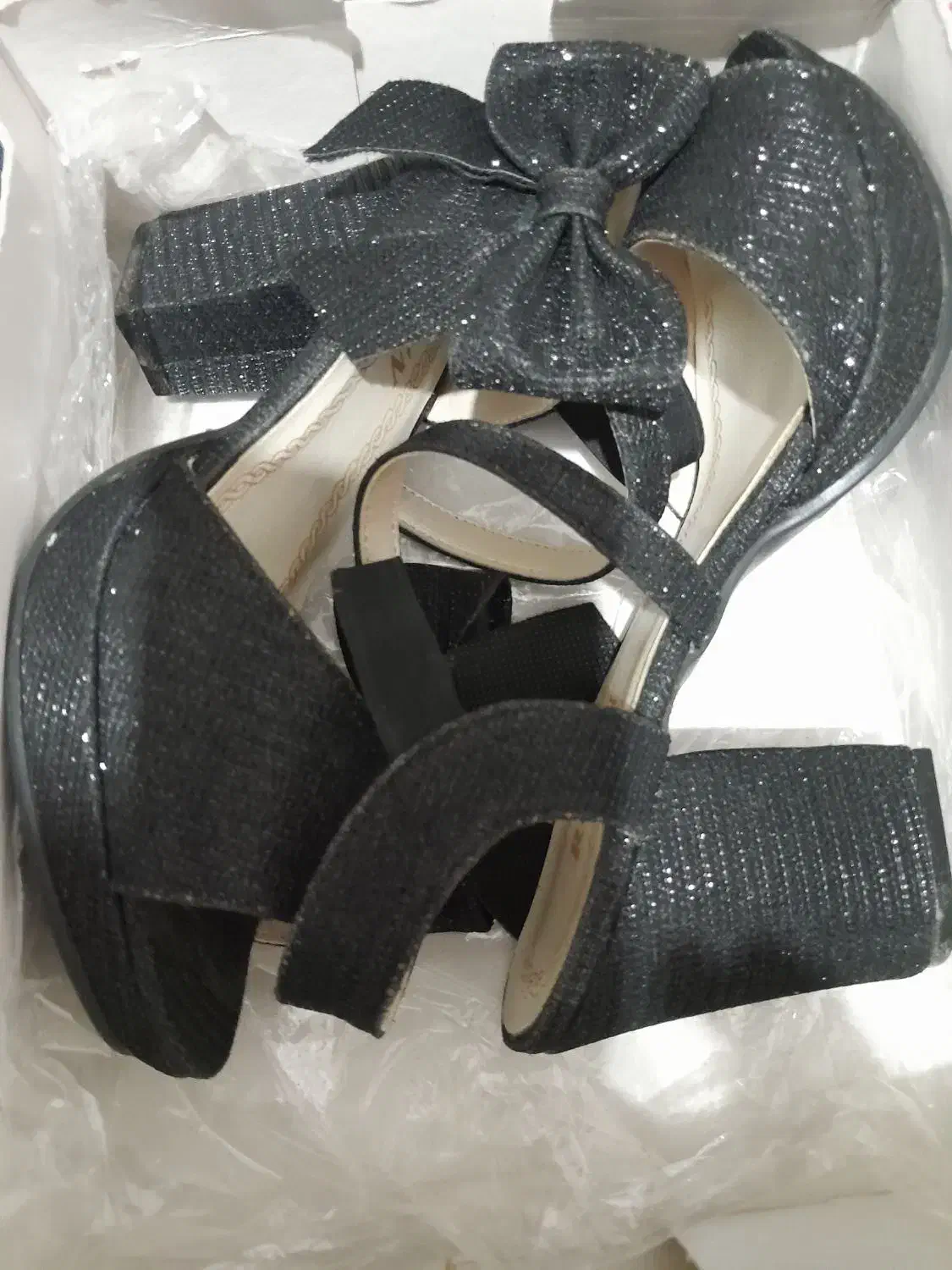 کفش مجلسی|کیف، کفش، کمربند|خرمدره, |دیوار