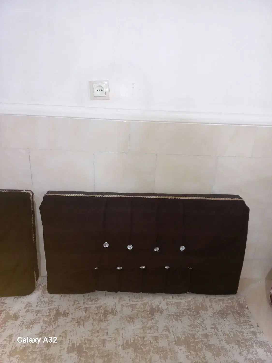 پشتی|پشتی|کوهدشت, |دیوار