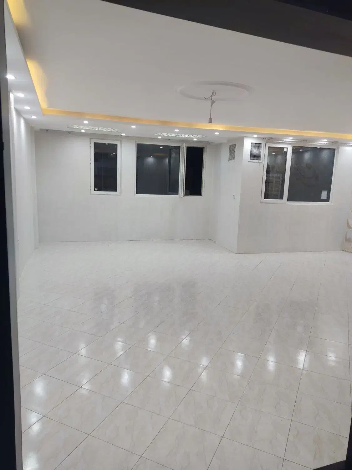 رهن کامل پاسداران دانش اموز ایثارگران|اجارهٔ آپارتمان|سبزوار, پاسداران|دیوار