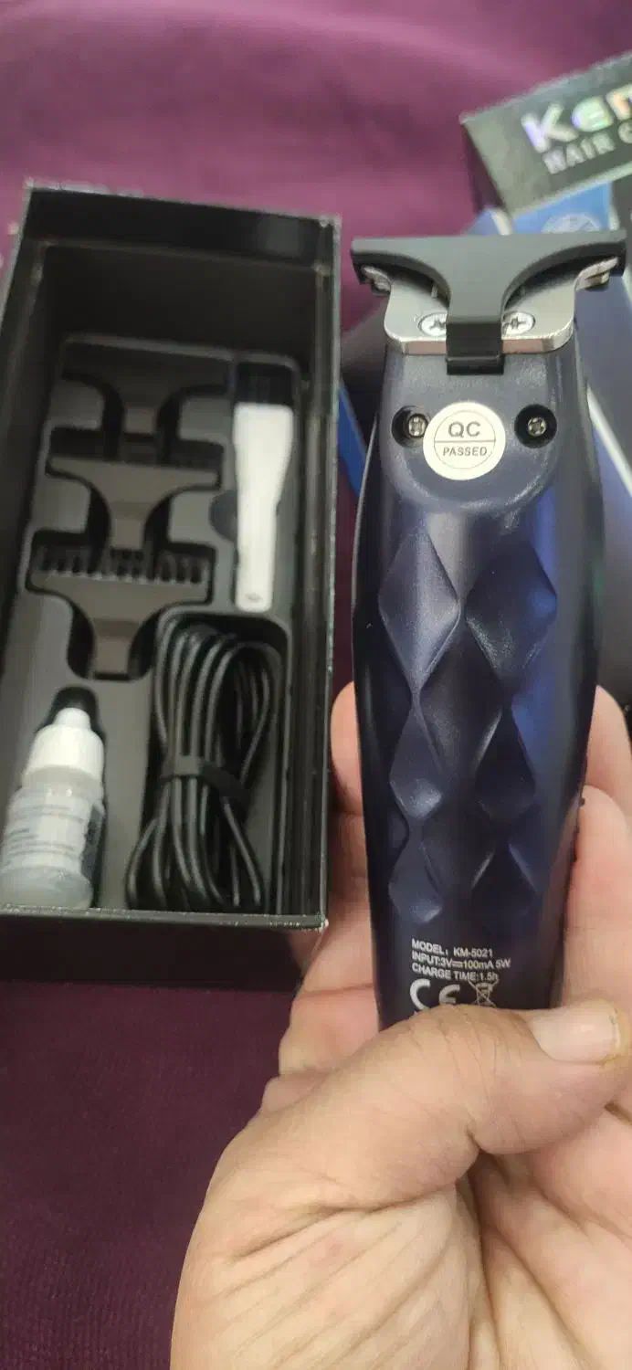 ریش تراش جیمی اک آک با چندتا شانه جهت کوتاهی|آرایشی، بهداشتی، درمانی|اهواز, فرهنگ شهر|دیوار