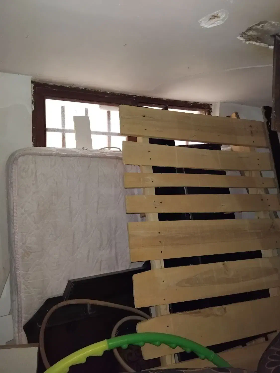 تشکوتختدونفره|تشک تختخواب|سلماس, |دیوار