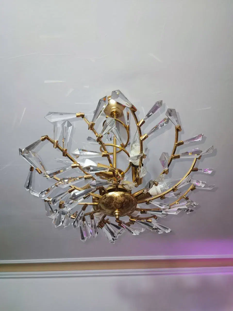 لوستر برنجی ،همراه لامپ رایگان|لوستر و چراغ آویز|رشت, دیانتی|دیوار