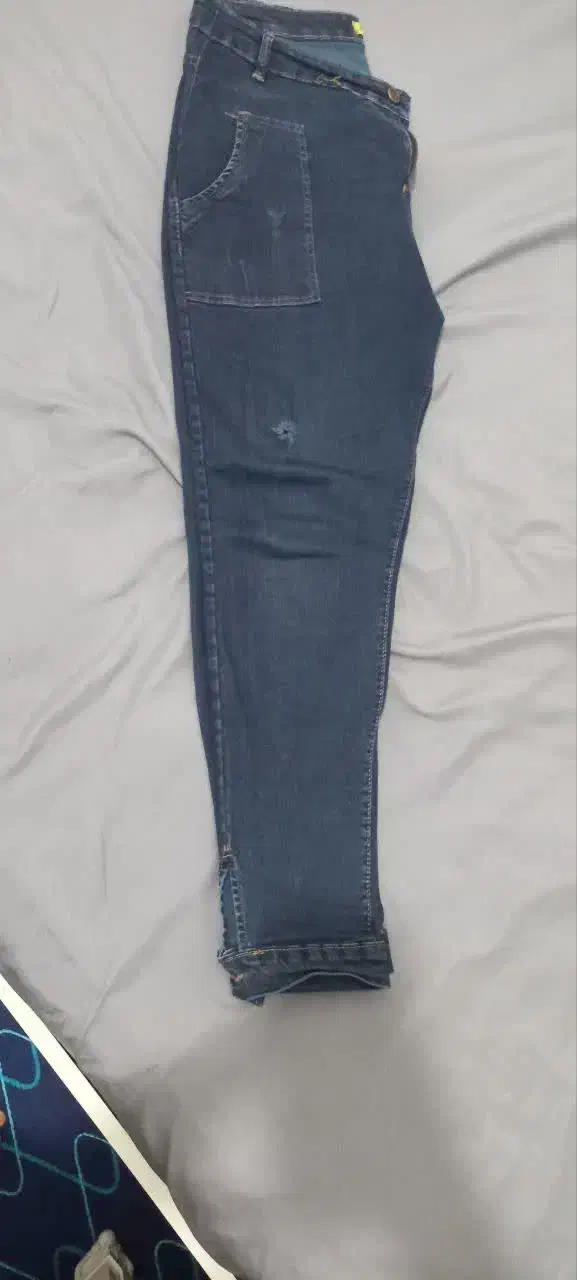 شلوار|لباس|قم, ولیعصر|دیوار