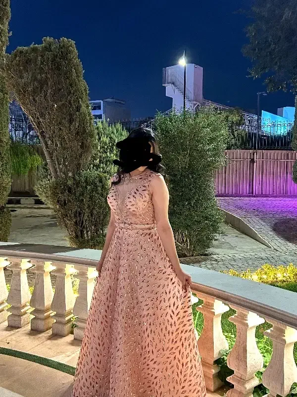 لباس مجلسی|لباس|کرج, چمران|دیوار