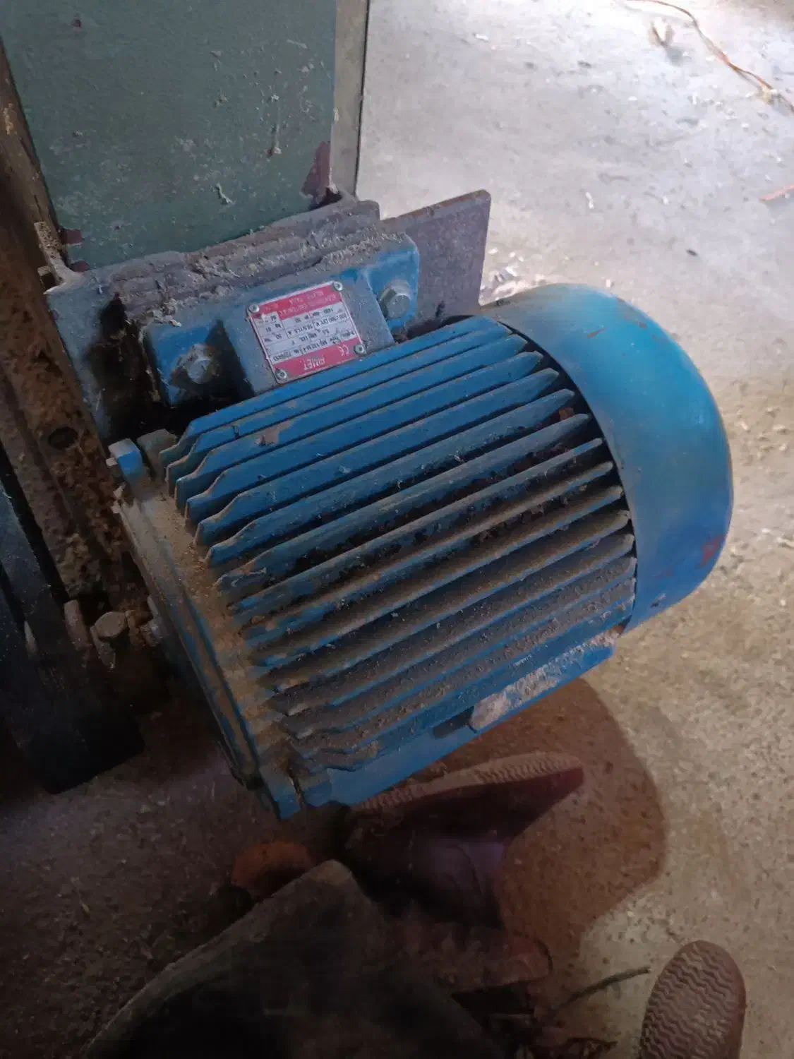 اکترو موتور سه اسب 1400دور سه فاز ایتالیایی|ماشین‌آلات صنعتی|لاهیجان, لیالستان|دیوار