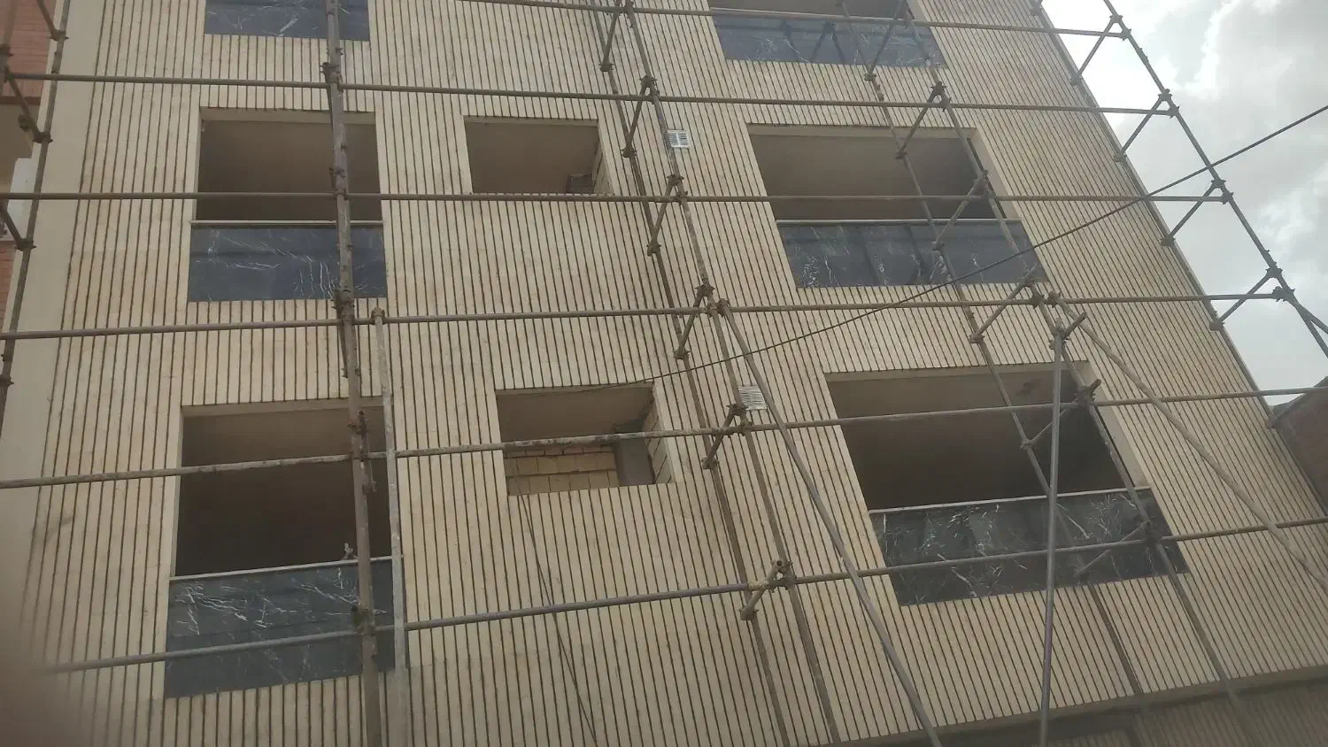 انواع بند کشی آجر سرامیک سنگ با بهترین کیفیت|خدمات پیشه و مهارت|اصفهان, نمایشگاه بین المللی اصفهان|دیوار