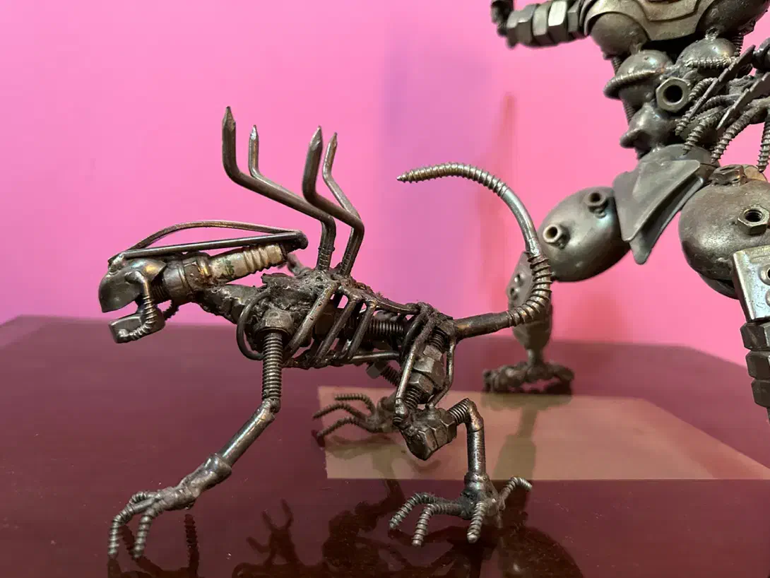 مجسمه بسیار خاص لندن فیلم PREDATOR|مجسمه، تندیس، ماکت|تهران, ازگل|دیوار