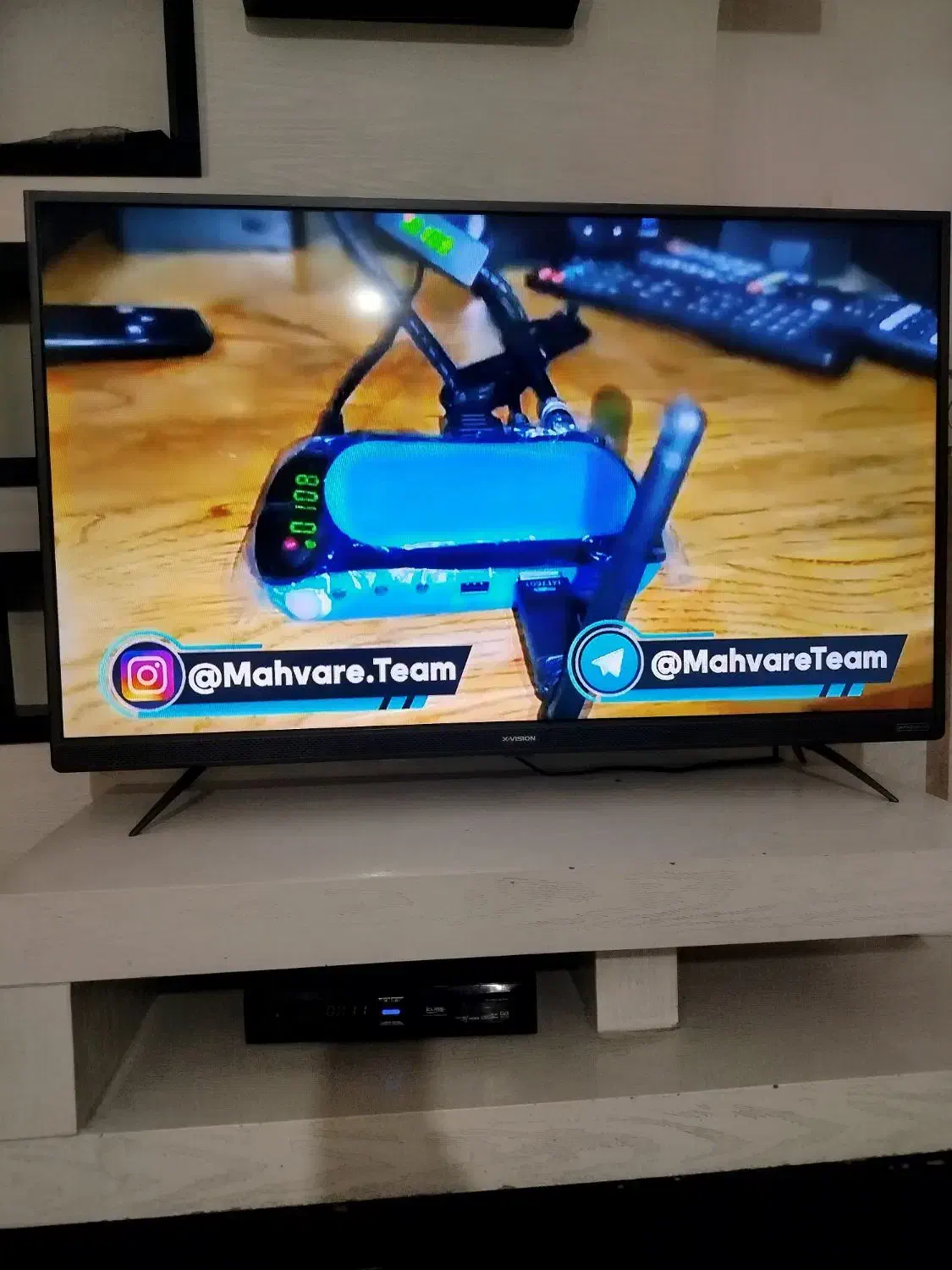 تلویزیون|تلویزیون و پروژکتور|قرچک, مهدیه|دیوار