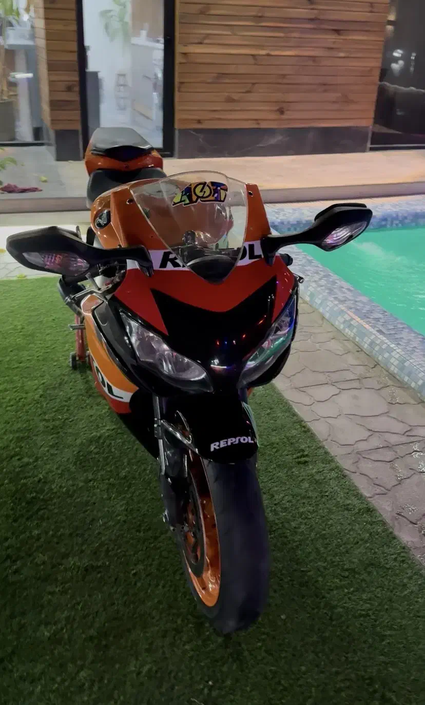 cbr1000|موتورسیکلت|تهران, آبشار|دیوار