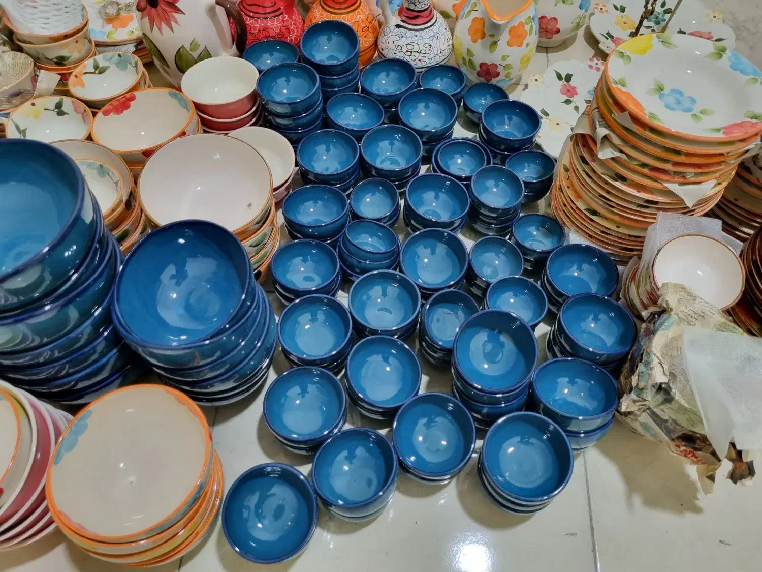 ظروف سرامیکی به قیمت عالی|صنایع دستی و سایر لوازم تزئینی|رویان, |دیوار