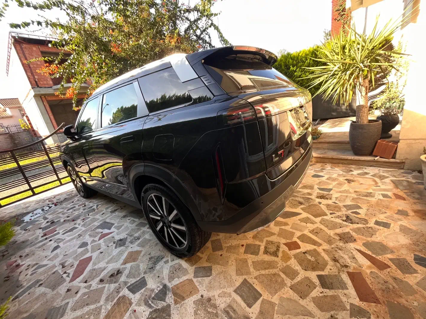 لوکانو ال ۷ ۲۰۲۵|خودرو سواری و وانت|فشم, |دیوار