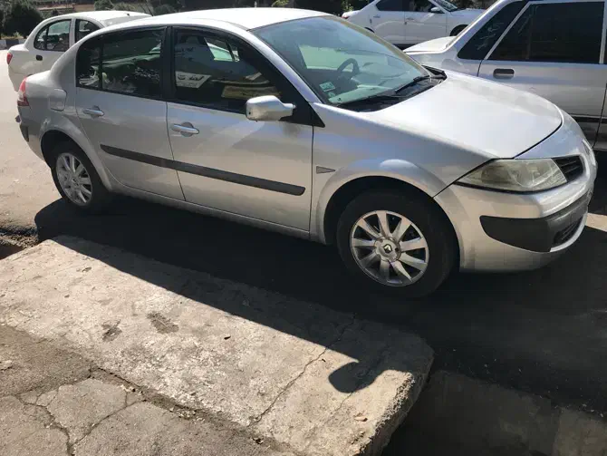 مگان ۹۰ فابریک ۲برگ سند|خودرو سواری و وانت|شیراز, صنایع الکترونیک|دیوار