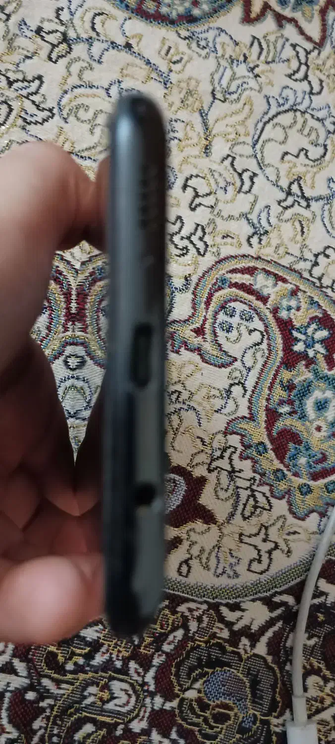 گوشی نو نو صفر استفاده نشده و هیچ خط و خشی|موبایل|ساری, |دیوار