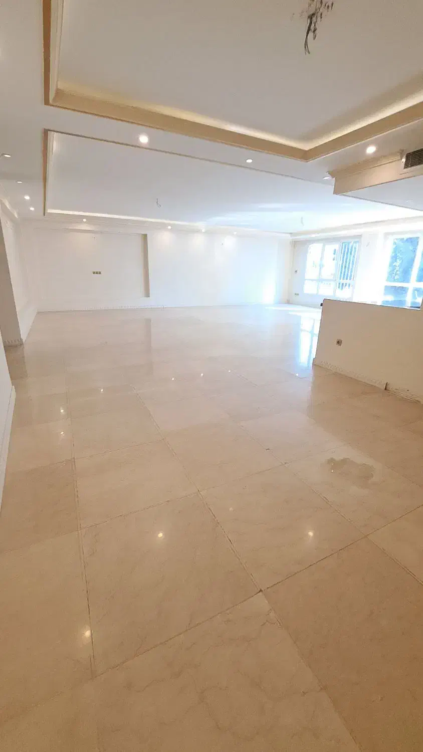 ۲۱۰متر-۲خواب مستر (نوساز تکواحدی) مجرد و زوج