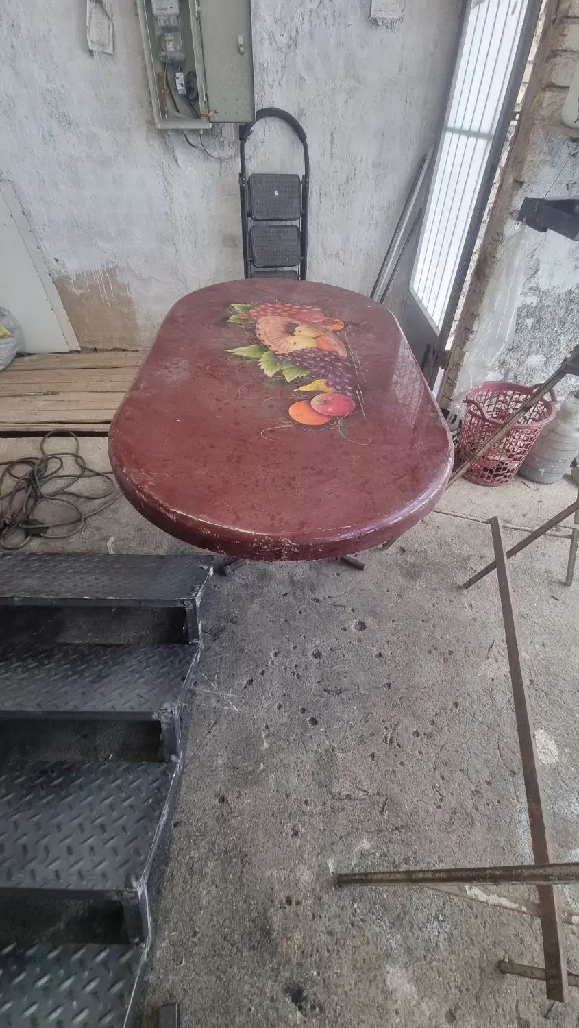 میز|میز و صندلی غذاخوری|مبارکه, |دیوار