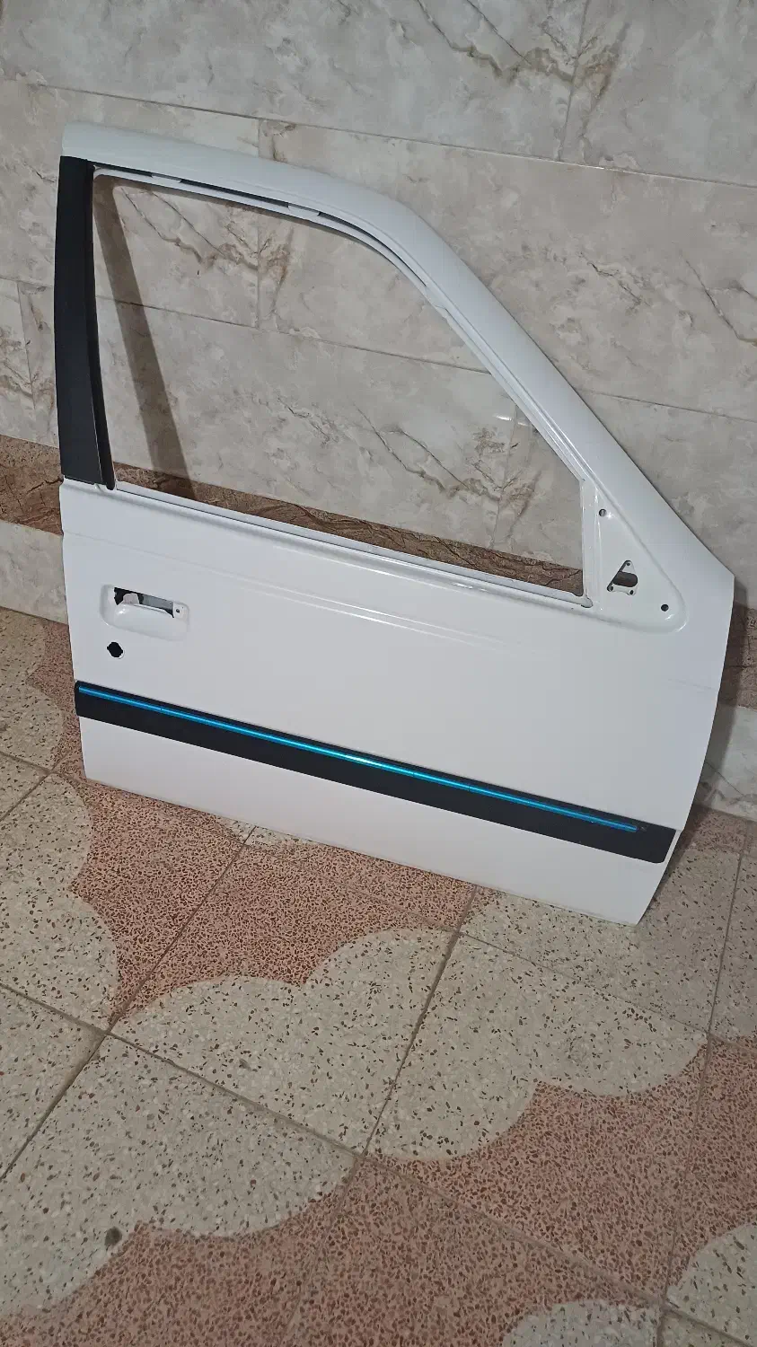 فروش درب پژو تیو فایو|قطعات یدکی و لوازم جانبی|خمینی‌شهر, |دیوار