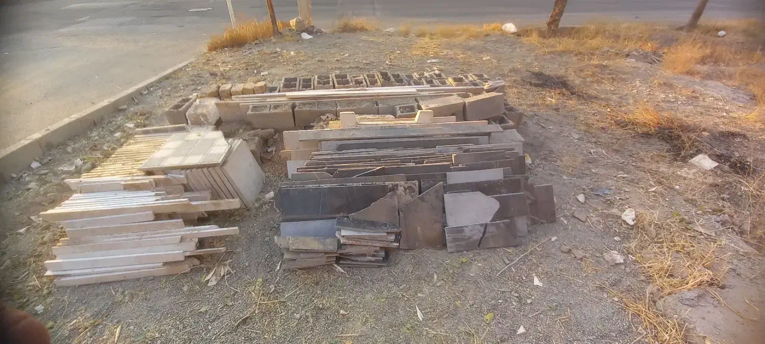 سنگ مشکی مرمریت لاشتر،سنگ ۵ سانتی و موزائیک ۴۰*۴۰|مصالح و تجهیزات ساختمان|هشتگرد, فاز ۲ مهستان|دیوار