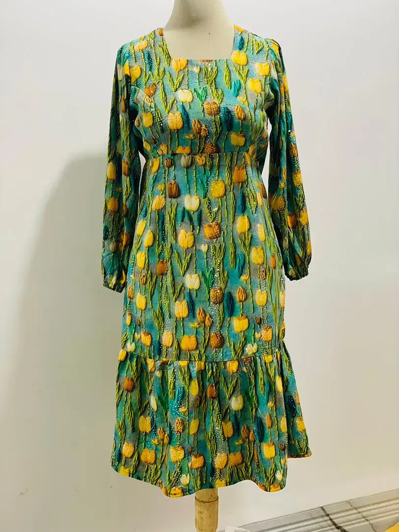 خیاطی|لباس|قشم, |دیوار