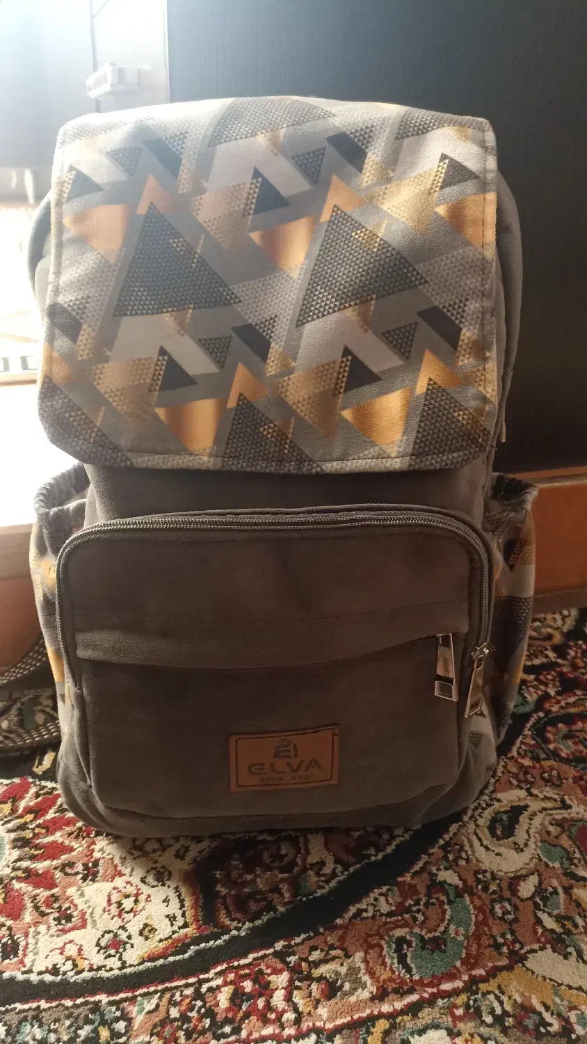 کیف مدرسه|کیف، کفش، کمربند|زاهدان, |دیوار