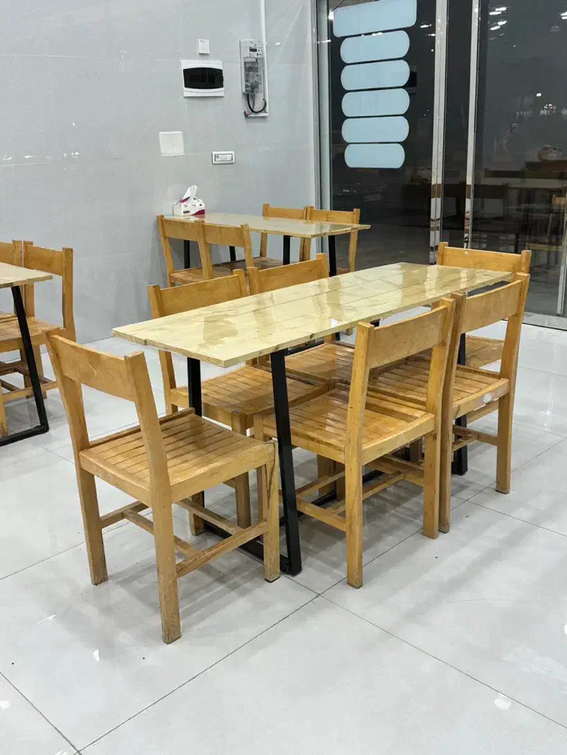 ۲۸عدد صندلی و ۵عدد میز|میز و صندلی غذاخوری|مریوان, |دیوار