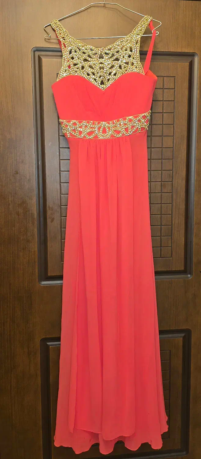 لباس های در حد نو و کاملا سالم بدون زدگی|لباس|هشتگرد, شهرک اداری|دیوار