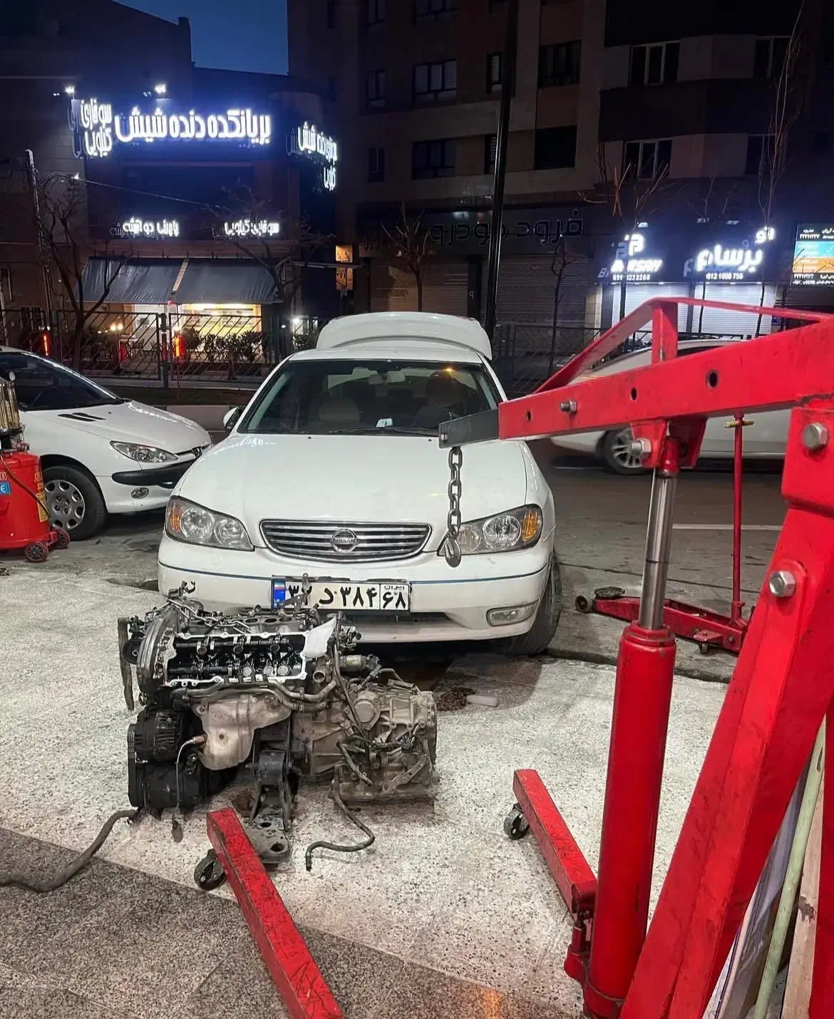 مکانیک و گیربکس اتومات کار ماهر وباطری ساز|استخدام صنعتی، فنی، مهندسی|تهران, قیطریه|دیوار