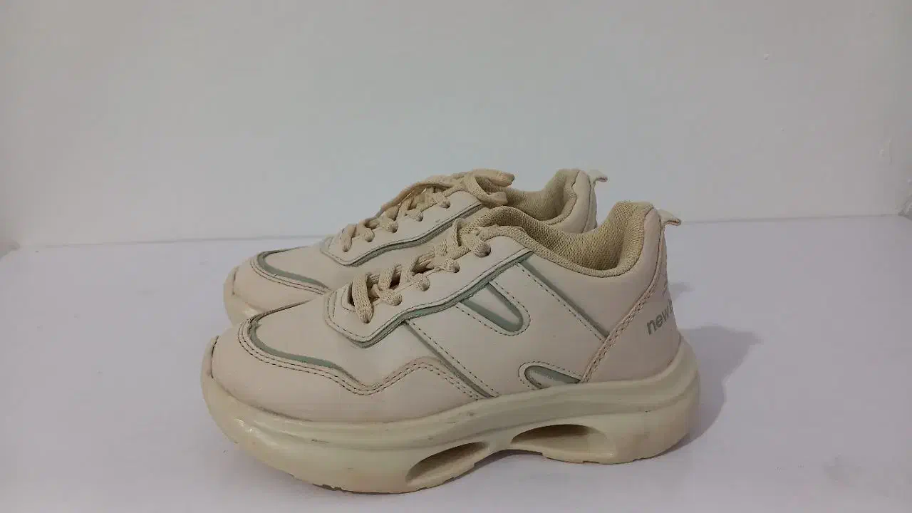 کفش اسپرت|کیف، کفش، کمربند|مشهد, پنجتن|دیوار