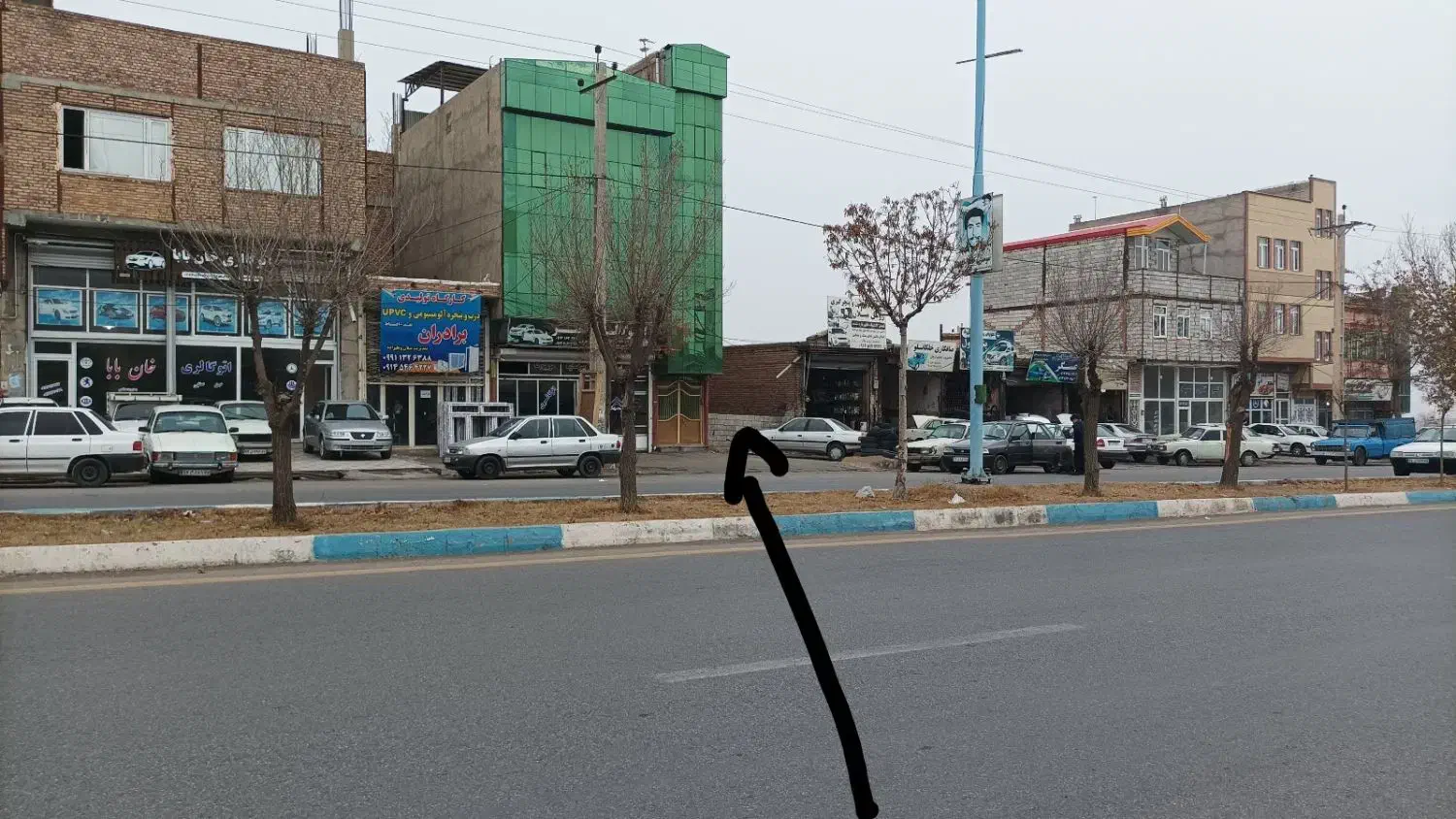 مغازه در بر خیابان شوط|فروش مغازه و غرفه|شوط, |دیوار