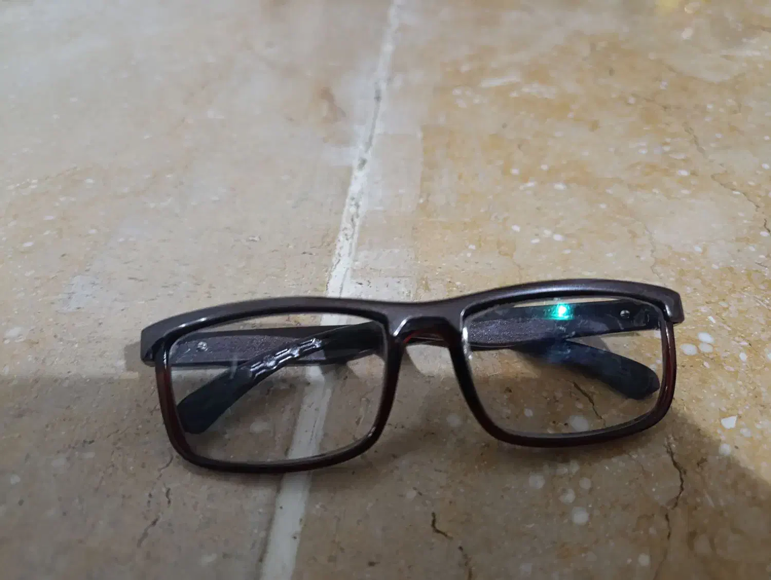 عینک|زیورآلات و اکسسوری|کرمان, |دیوار