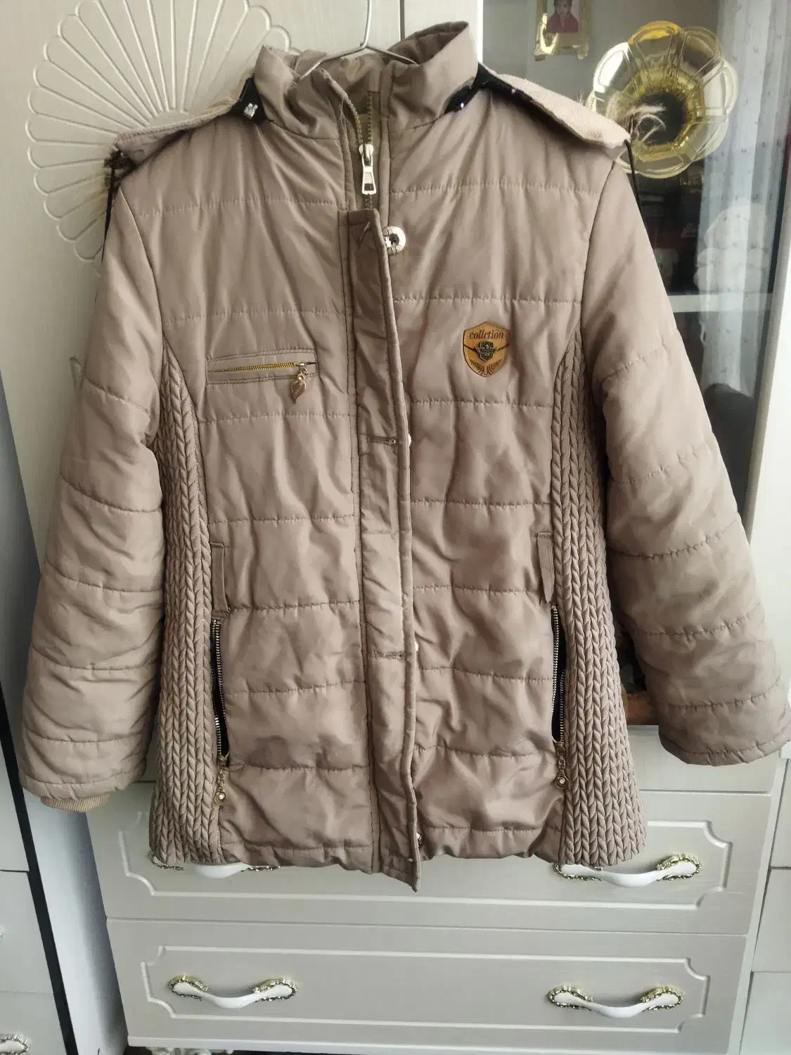 تعدادی کاپشن دخترانه درحد نو و شیک|کفش و لباس بچه|بروجرد, |دیوار