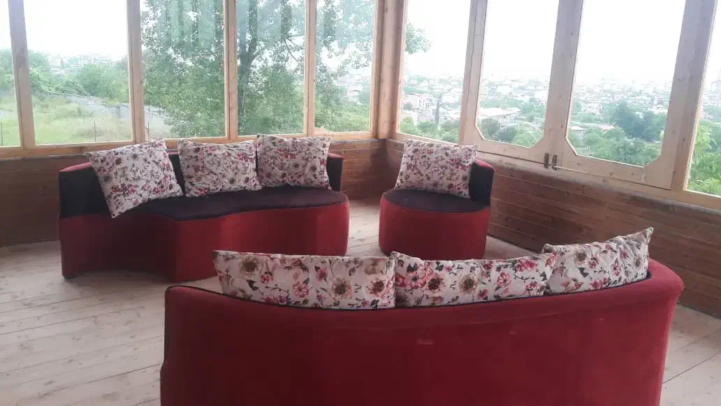 کلبه چوبی لوکس با ویوی عالی|اجارهٔ کوتاه‌مدت آپارتمان و سوئیت|قائم‌شهر, |دیوار