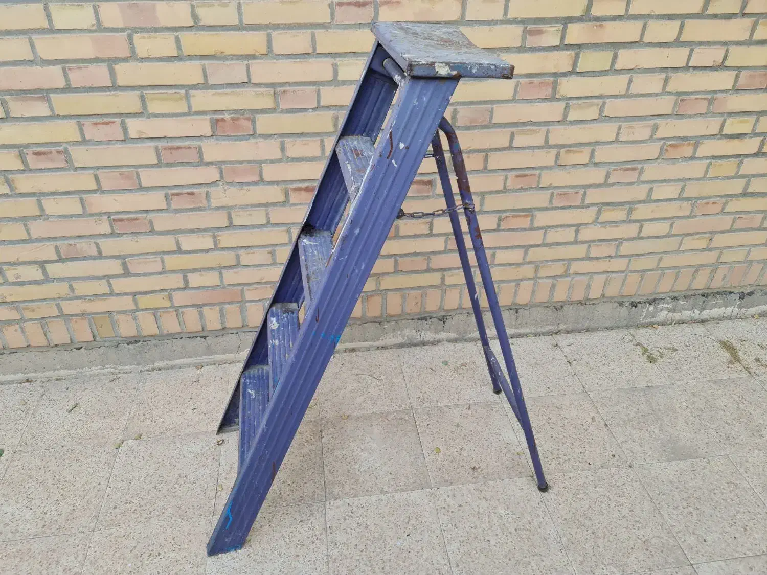 پله فلزی پنج پله|مصالح و تجهیزات ساختمان|اهواز, شهرک نفت|دیوار