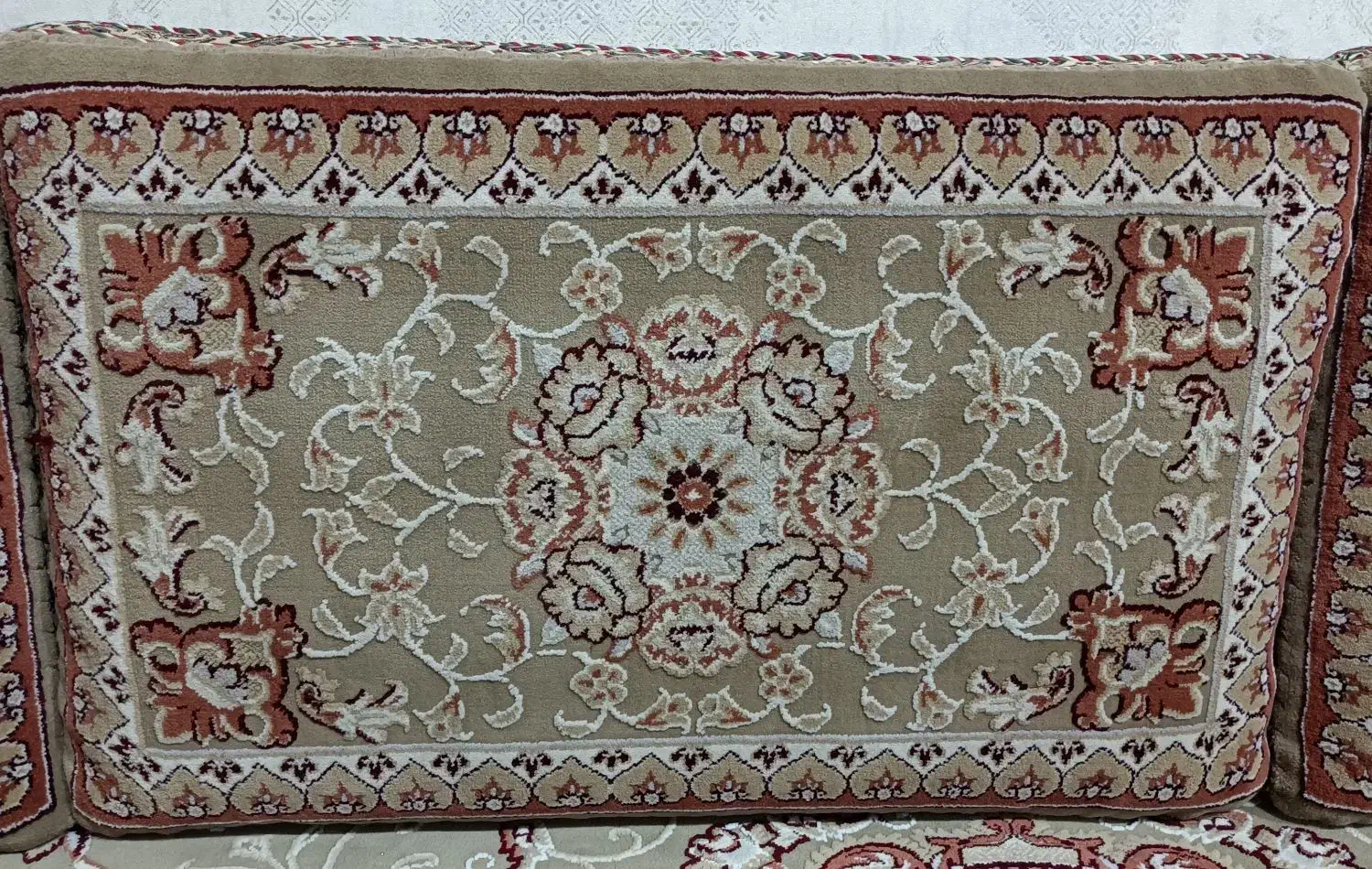 پشتی طرح برجسته|پشتی|سنندج, |دیوار